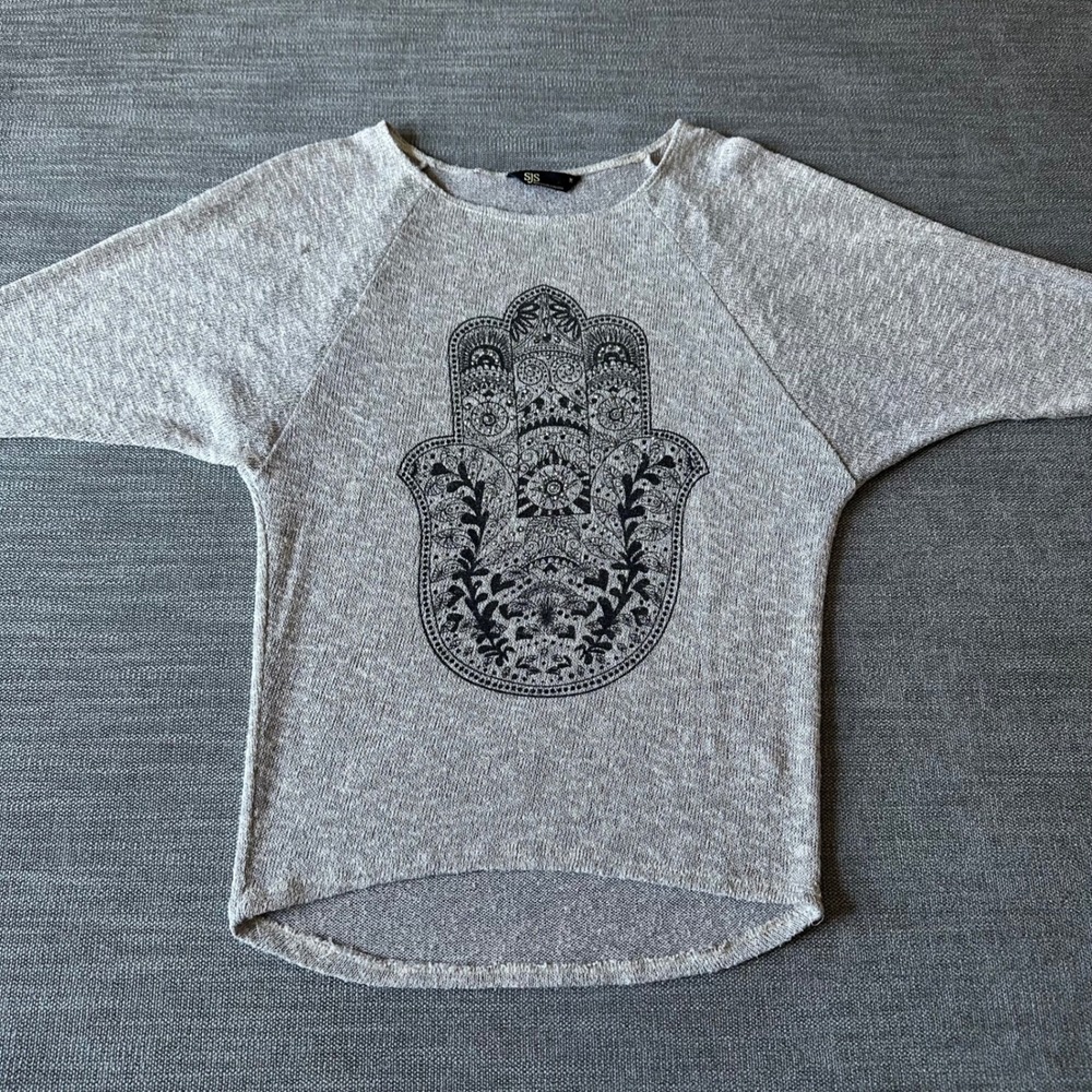 SJS Hamsa Graphic Top Womens Medium Grey Good Dolman Sleeve High-Low Knit USA